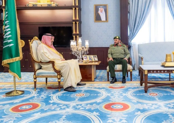 أمير الباحة يستقبل السيف بعد قرار تكليفه مديرًا بجوازات المنطقة