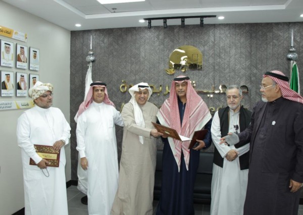 “بر جدة” تكرم مدير إذاعة (ألف ألف إف إم) تقديراً لأدوار القناة في إبراز برامج الجمعية وأنشطتها