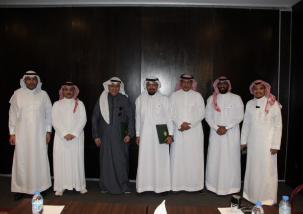 “بر جدة” توقع اتفاقية تعاون مع “سنترو شاهين” لتدوير الملابس والأجهزة لدعم الأسر والأيتام