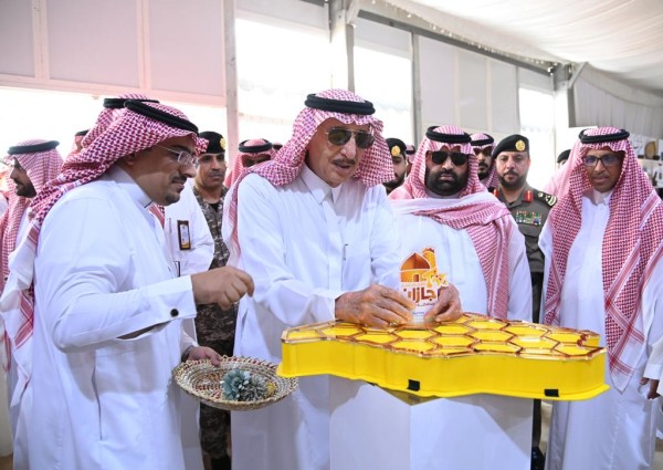 سموُّ أميرِ منطقة جازان يدشِّن مهرجان عسل جازان الثامن