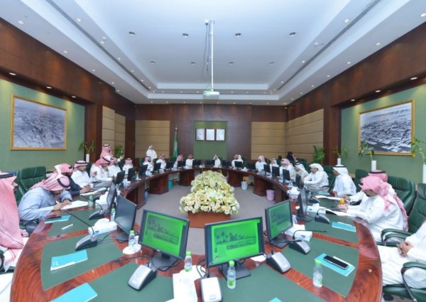 أمين الشرقية يدشن أعمال البرنامج التدريبي لمدراء الرقابة ومراقبي الأمانة والبلديات لتحسين المشهد الحضري