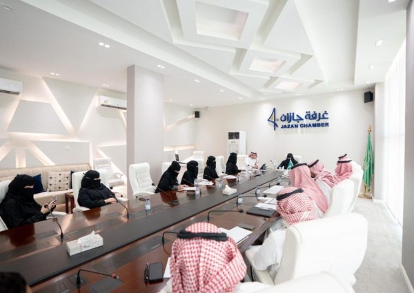 لجنة ريادة الأعمال بغرفة جازان تعقد الإجتماع الرابع لمناقشة النقاط المدرجه على جدول الأعمال