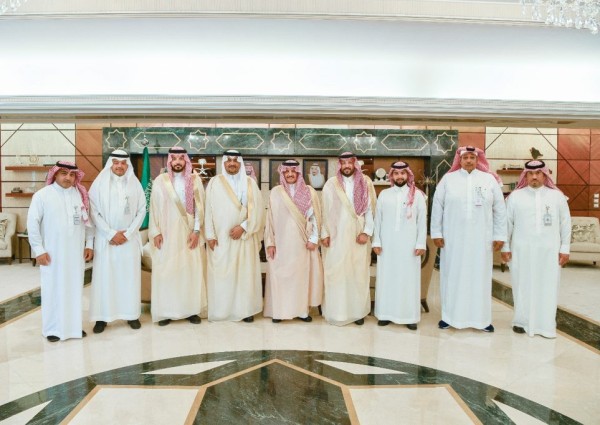 أمير الشرقية يستقبل مدير عام فرع وزارة الرياضة بالمنطقة