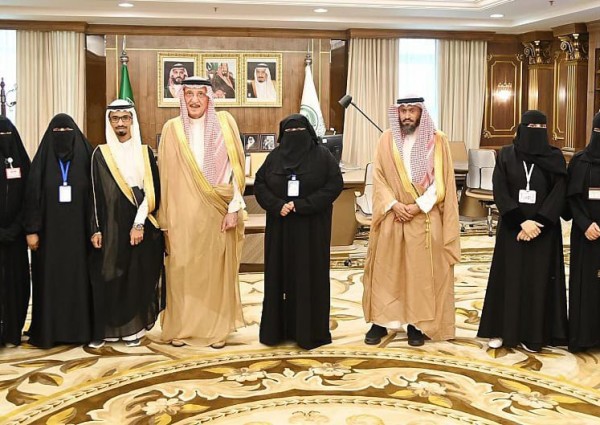 سمو أمير جازان يطلع على التقرير السنوي لجمعية ” كسوة الكاسي ” في المنطقة