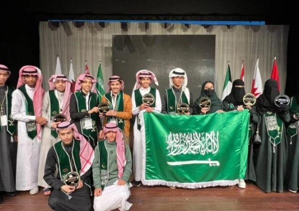 طلبة المملكة يحققون 9 جوائز ذهبية وفضية في مهرجان الفنون الخليجي لطلاب وطالبات التعليم العام بالكويت
