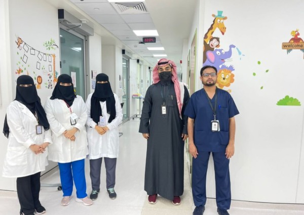 فريق طبي بجازان ينجح في إنقاذ حياة طفله بعد تناولها مادة كيميائية عالية السمية