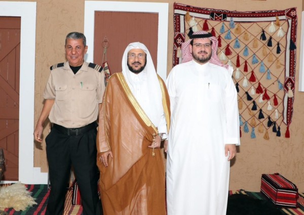 وزير الشؤون الإسلامية يفتتح معرض ” يوم التأسيس” المخصص لاحتفال الوزارة ومنسوبيها بيوم التأسيس