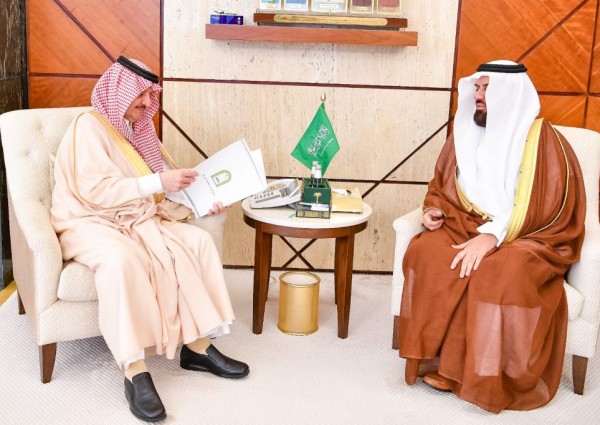 أمير الشرقية يدشن برنامج الدورة العلمية الموحد بالمنطقة الشرقية