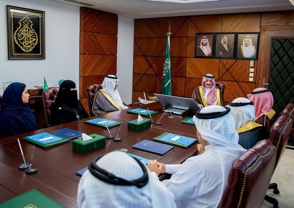 سمو أمير المنطقة الشرقية يدشن مبادرة ” أزرق”