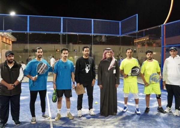 تحت رعاية محافظ خميس مشيط .. انطلاق بطولة البادل الرمضانية