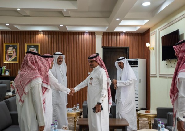 محافظ بيش يرأس اجتماع المجلس المحلي  ويستقل أمين مجلس المنطقة