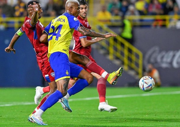 النصر يتغلب على أبها بثنائية رونالدو وتاليسكا في مباراة من الجولة الـ 21