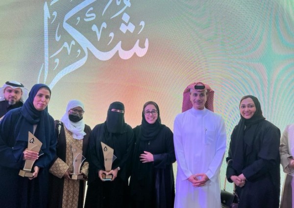 المختبر الإقليمي بصحة جدة يحصل على اعتماد الـ  CAP و الصحة تكرمهم