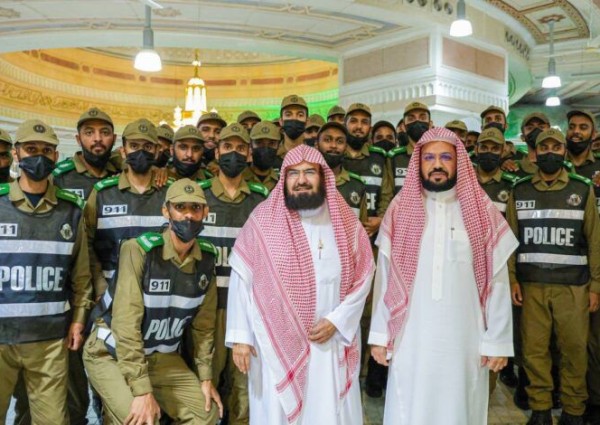 الرئيس العام لشؤون الحرمين يشيد بجهود رجال الأمن العام والعناية الفائقة التي يولونها لحفظ أمن وسلامة زوار المسجد الحرام