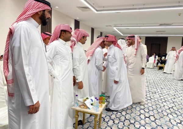 ولادة الدمام يعايد منسوبيه بمناسبة عيد الفطر المبارك