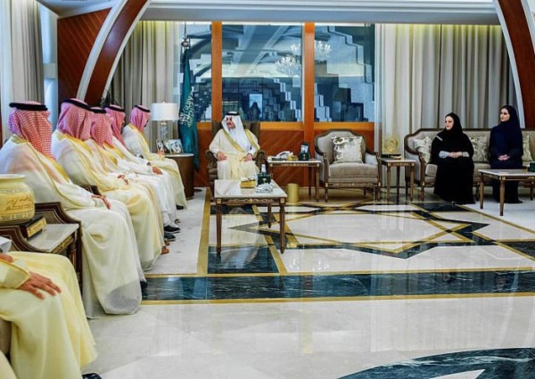 سمو الأمير سعود بن نايف يستقبل رئيس وأعضاء مجلس إدارة غرفة الشرقية
