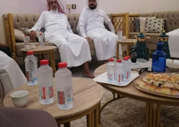 وسط حضور لفيفٍ من الأهل والأصدقاء والزملاء.. فارس العناب يحتفل بعقد قرانه