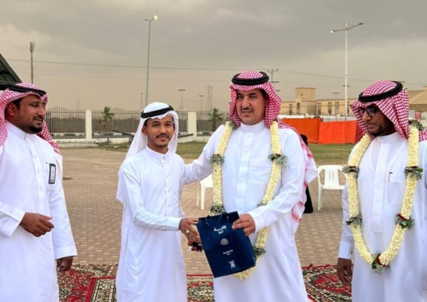 محافظ صامطة يدشن مبادرة “نهتم لعينيك” بحديقة الوادي بارك بمحافظة صامطة