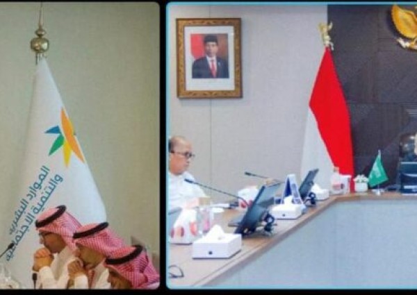وزير الموارد البشرية يبحث مع وزيرة القوى العاملة بإندونيسيا مجالات التعاون المشترك