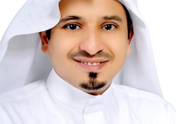 الدكتور: الخرمي إلى أستاذ مشارك