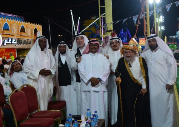 حفل معايدة مركز حي المسفلة يدخل الفرحة ويعايد الحضور