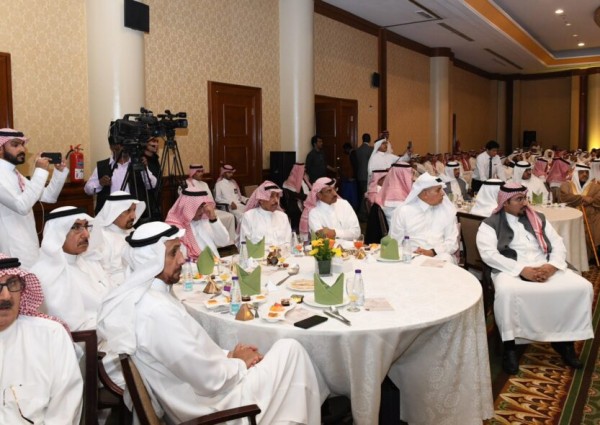 بتنظيم من “قدوات عطاء ووفاء للوطن” .. أمير منطقة عسير يحضر حفل تكريم مذيعي ومذيعات الإذاعة والتلفزيون