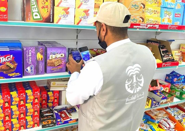 بلدية البشائر تنفذ 139 جوله رقابية وتغلق 7 منشات مخالفة استعداداً لفصل الصيف