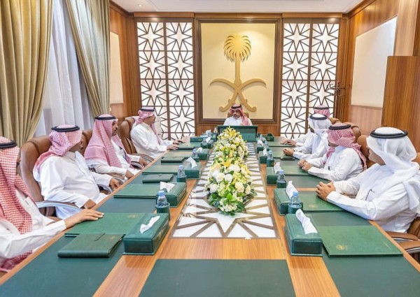 وكيل إمارة حائل يرأس الاجتماع الدوري لمحافظي المحافظات بالمنطقة