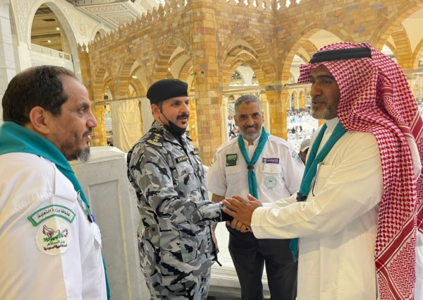 المدخلي يقف على مبادرات كشافة وزارة التعليم لخدمة ضيوف الرحمن