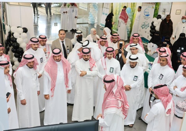 هيئة الصحفيين بعسير تطلق ندوة ” المخدرات  وآثارها على النفس والمجتمع”