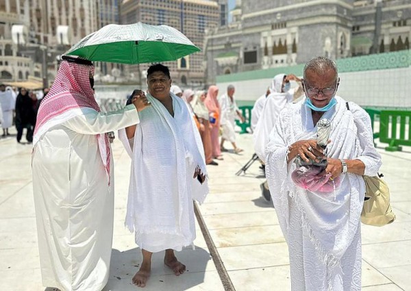 شؤون الحرمين تطلق مبادرة ” مظلة وقاية “