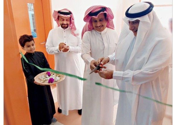 مدرسة «زيد بن الخطاب الابتدائية» بأبوعريش تغرد خارج السرب وتدشن برنامج مسارات المستقبل