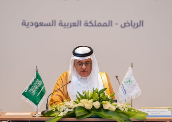 المهندس الفضلي يدعو إلى التكاتف العربي لمواجهة التحديات البيئية وشح المياه في المنطقة العربية