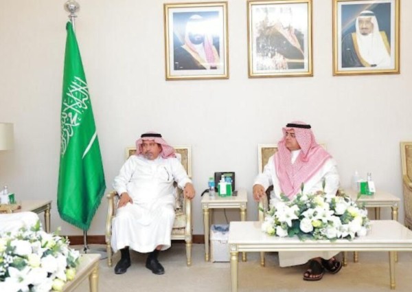 محافظ حفر الباطن يستقبل معالي نائب وزير النقل المهندس بدر بن عبدالله الدلامي أثناء زيارته للمحافظة