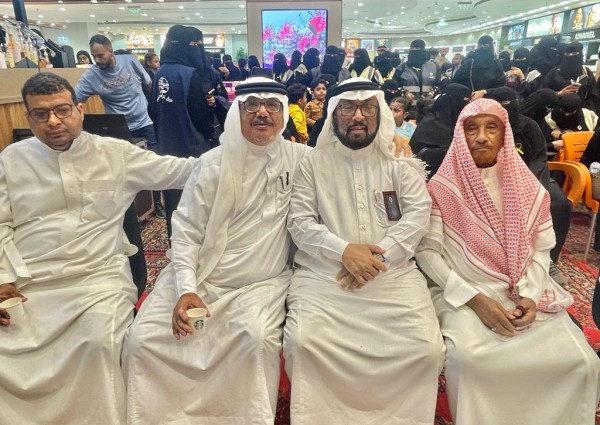 فريق نتــــراحم التطوعي بجازان ينظم فعاليات ” اليوم العالمي لسرطان الأطفال “