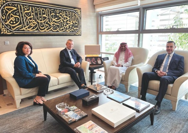 سفير خادم الحرمين بالأردن يلتقي المفوض العام لوكالة الأمم المتحدة لإغاثة وتشغيل اللاجئين الفلسطينيين “الأونروا”