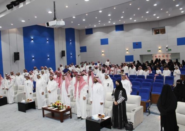 تعليم الطائف يختتم الملتقى العلمي الصيفي بمشاركة أكثر من 400طالب وطالبة