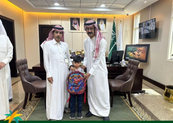 “حقائب مدرسية”.. إدارة الأُسر الكافِلة بـ”حائل” تستقبل دعماً عينياً من جمعية الوداد الخيرية