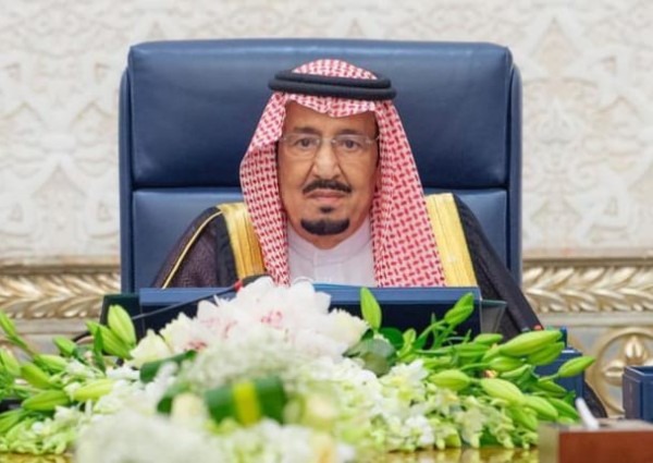 خادم الحرمين الشريفين يرأس جلسة مجلس الوزراء
