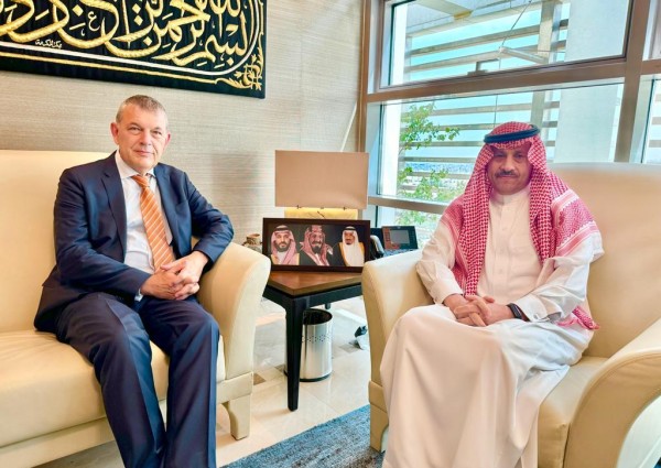 سفير خادم الحرمين بالأردن يلتقي المفوض العام لوكالة الأمم المتحدة لإغاثة وتشغيل اللاجئين الفلسطينيين “الأونروا”