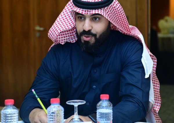 مفرح عسيري مدير إدارة التطوع بجمعية مراكز الاحياء بمكة يشارك في ورشة التطوع الابتكاري