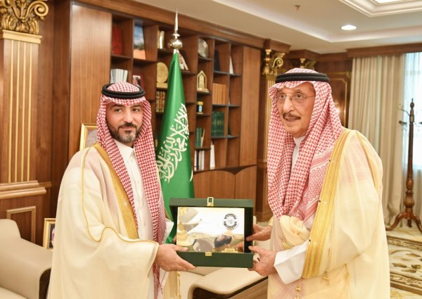 سمو أمير جازان يُدشن الخطة الإستراتيجية للتحول الرقمي