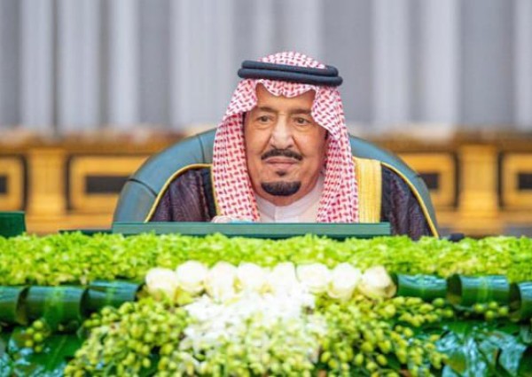 خادم الحرمين الشريفين يرأس جلسة مجلس الوزراء