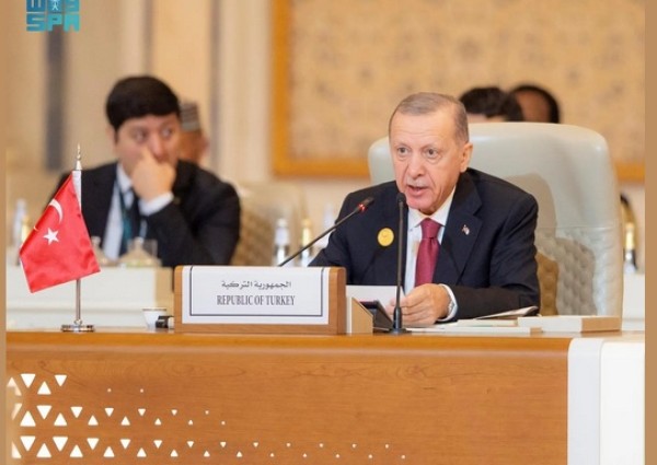 رئيس جمهورية تركيا : قوات الاحتلال الإسرائيلي تستهدف بشكل وحشي المستشفيات ودور العبادة والمدارس ومخيمات اللجوء في غزة