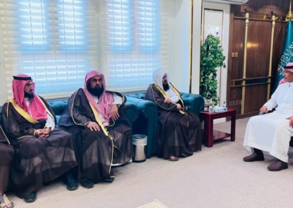 مدير عام هيئة الأمر بالمعروف بالجوف يزور محافظ صوير