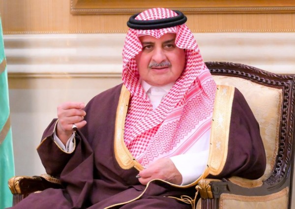 أمير تبوك يستقبل أعضاء اللجان المنظمة وملاك الهجن المشاركين في كأس الأولمبية والبارالمبية السعودية للهجن 2023