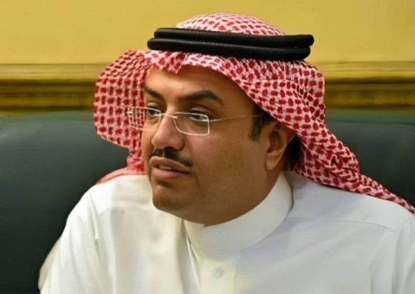 استشاري أمراض القلب “خالد النمر” يحذر من تناول كمية كبيرة من فيتامين ” C “