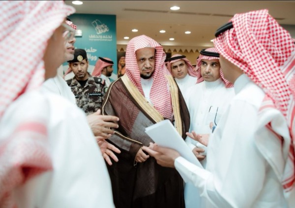 النائب العام يتفقد النيابة العامة بالرياض ويلتقي منسوبيها والمستفيدين من خدماتها