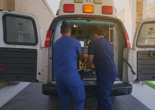 تكامل وترابط الخدمات الطبية بتجمع مكة الصحي يساهم في نقل مريض سمنة مُقعد يزن أكثر من 200 كجم