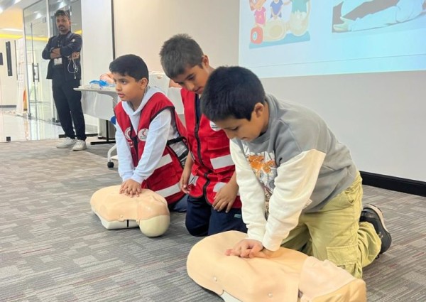 “هيئة الهلال الأحمر السعودي بالشرقية تنظم فعالية ترفيهية لأبناء الموظفين”